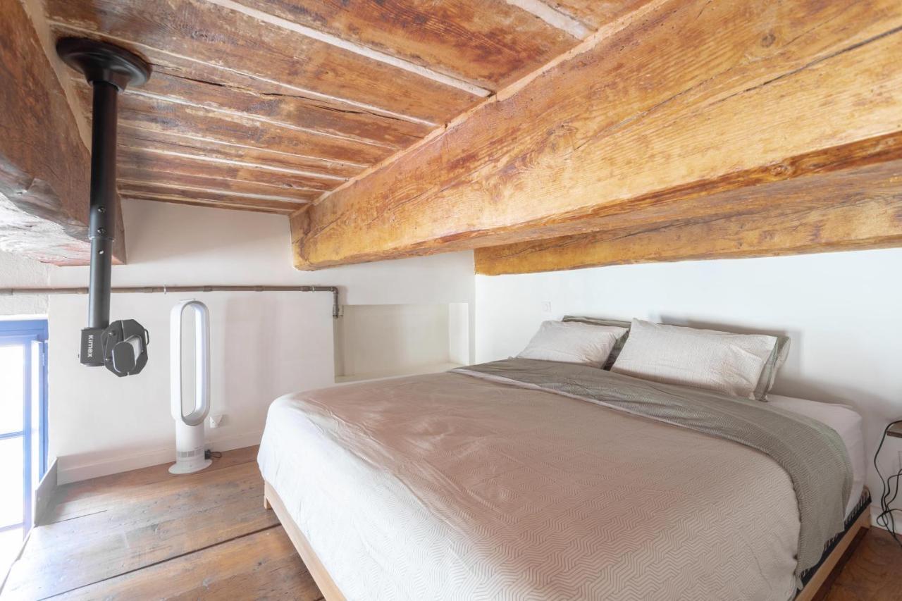 Sunny Stylish Spacious Loft In Old-Port Marseille Bagian luar foto