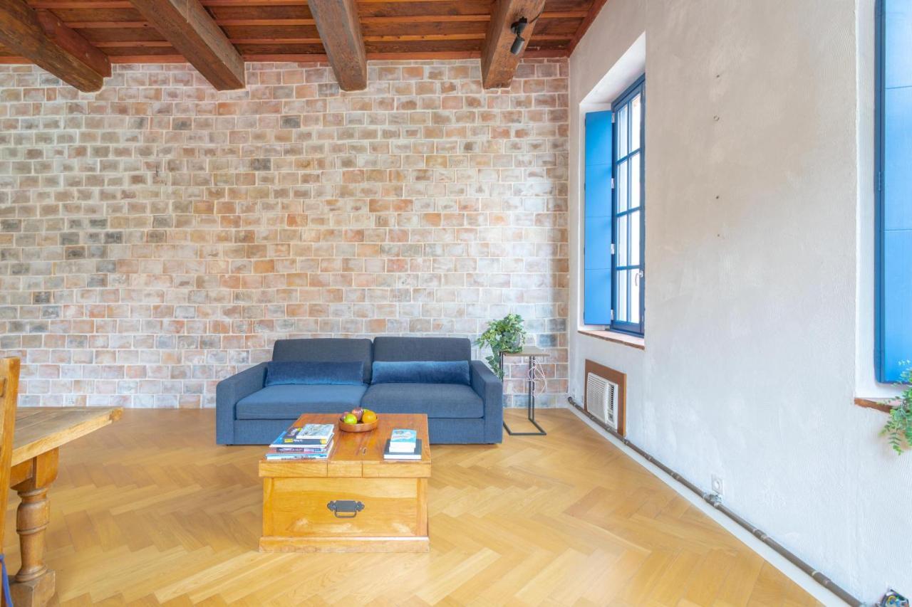 Sunny Stylish Spacious Loft In Old-Port Marseille Bagian luar foto