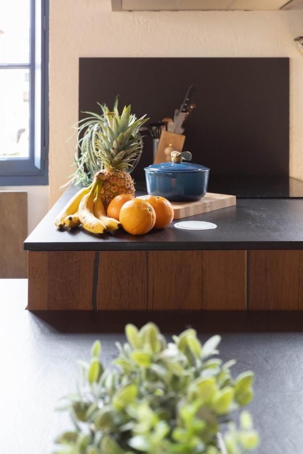 Sunny Stylish Spacious Loft In Old-Port Marseille Bagian luar foto