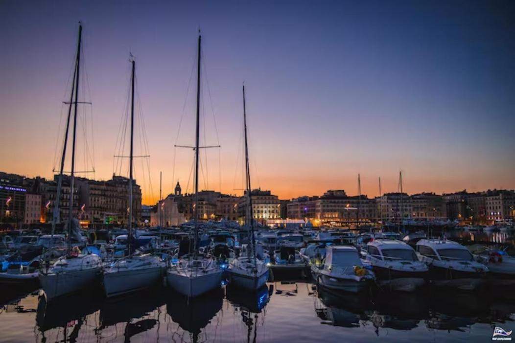 Sunny Stylish Spacious Loft In Old-Port Marseille Bagian luar foto